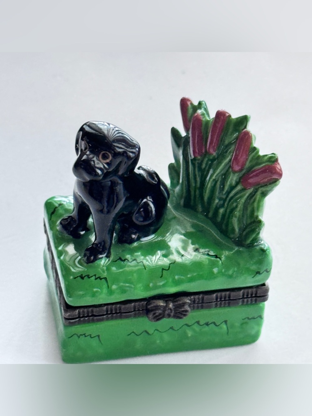 Black Labrador Retriever porcelain hinged trinket box, Collectible